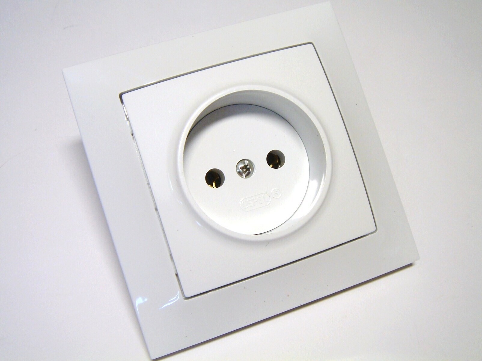Розетки скрытого монтажа. Розетка Ospel GP-2r/00. Розетка Ospel GPE-1r/m/00. Розетка Ospel GP-3rp/m/39. Розетка Ospel GP-1rzp/m/33.