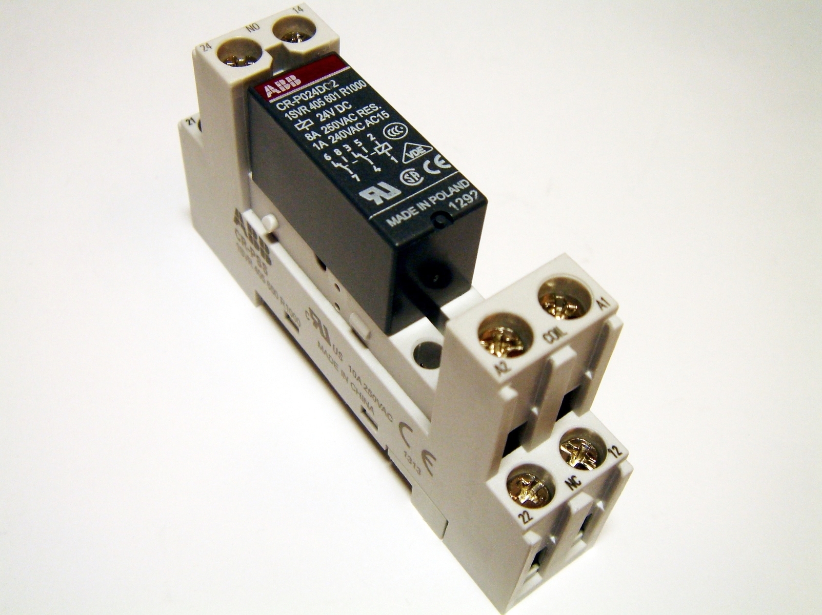 Реле управления ABB CR-P024DC2 вместе с гнездом CR-PSS, 1SVR405601R1000 ...