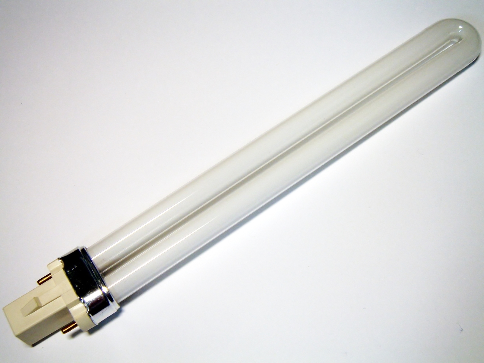 -люминесцентная лампа 11Вт - 0,8€, Luxram Bona-S, 11W/840/G23 .