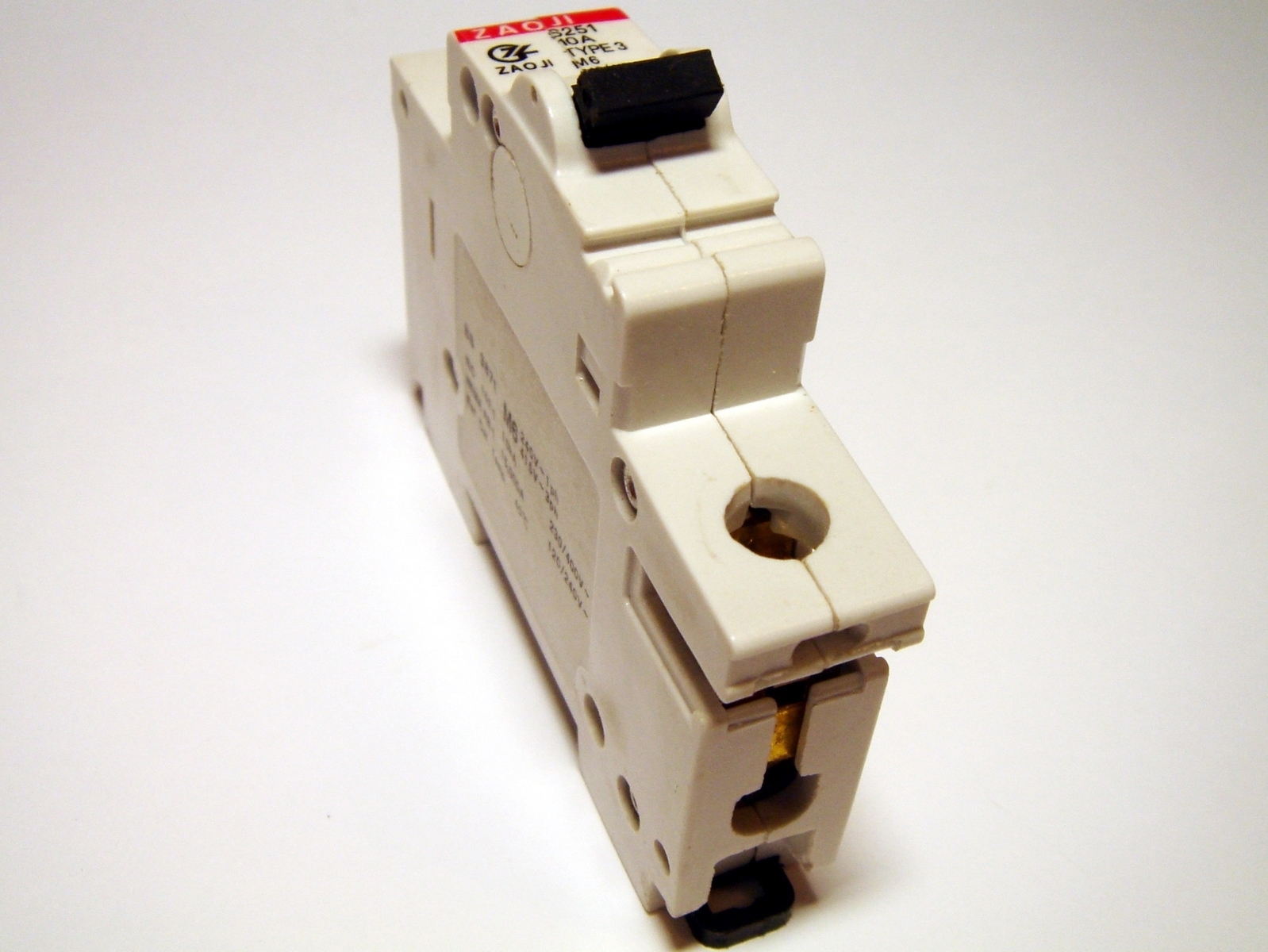 Однополюсные автоматические выключатели abb. S251 ABB. Автоматический выключатель Эра 10a. S251 c10. Автомат Legrand c10.