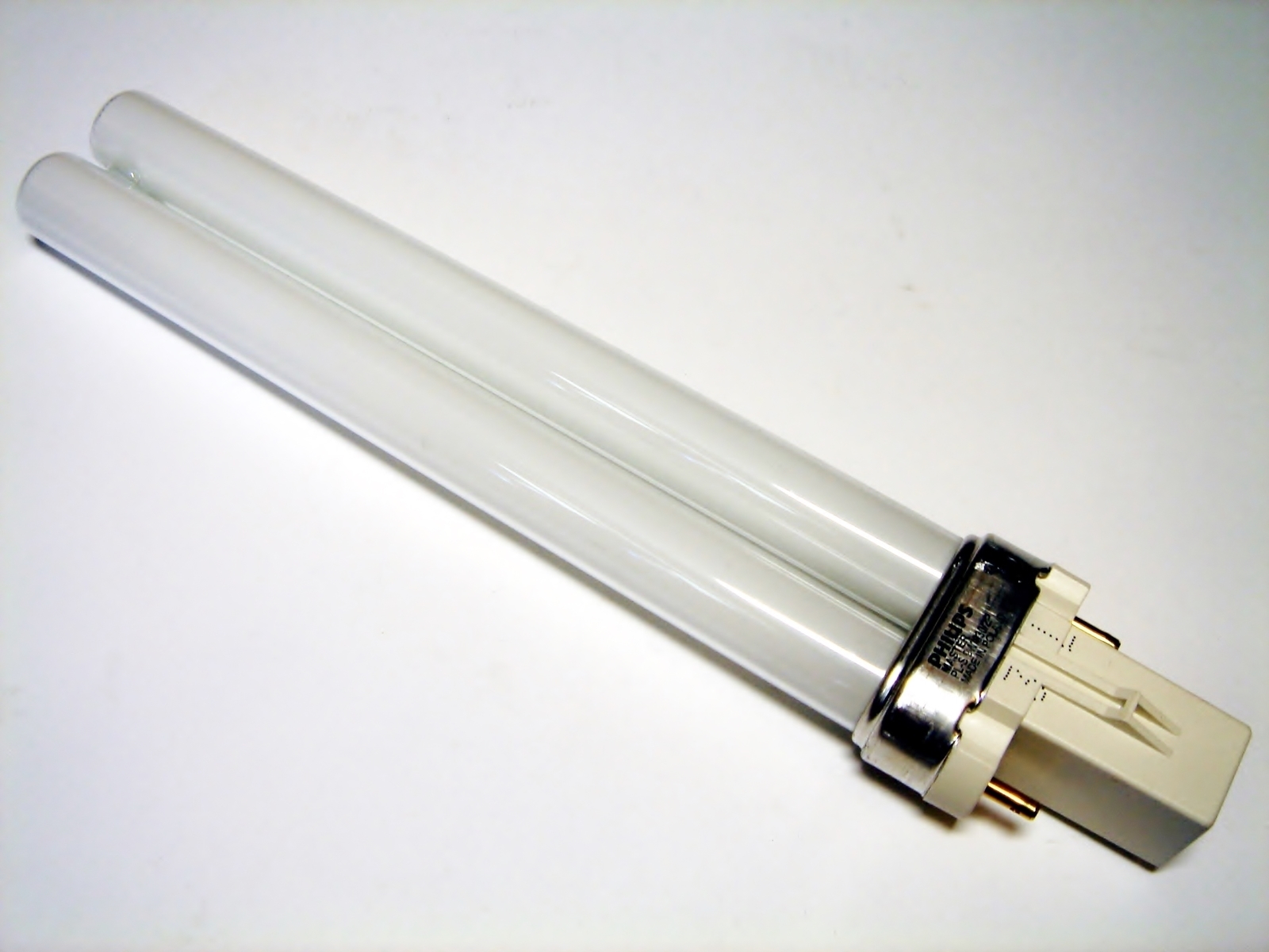 Лампа вб. Pl 9w g23. Компактная-люминесцентная лампа 9 Вт, Master pl-s, Philips, 9w/840/g23, 2-Pin, 260871. Лампа цоколь g23. Филипс лампа pl-s 9w.