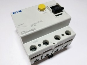  
	Aвтомат тока утечки 3-фазный 40 A, 30мA(0,03A), Eaton, PF6-40/4/003-A, 112933 
