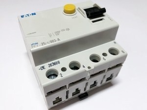  
	Aвтомат тока утечки 3-фазный 25 A, 30мA(0,03A), Eaton, PF7-25/4/003-A-DE, 263608 
