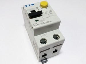  
	Aвтомат тока утечки с автоматическим выключателем 1-фазный C 10A, 30мA(0,03A), Eaton, PFL6-10/1N/C/003-A, 112877 
