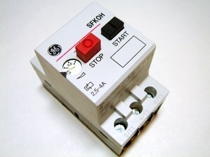  
	Aвтомат защиты электродвигателя 3-фазный 2,5 - 4A, SFKOH, General Electric, 120008 
