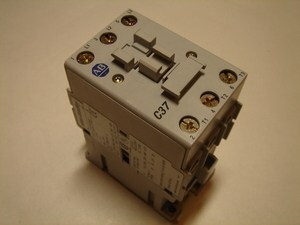  
	Куплю контакторы 3-фазные 50A, C37, Allen-Bradley 
