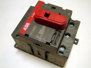  
	Модульный поворотный выключатель 3-фазный 63A, OT45E3, ABB, 1SCA022352R6950 
