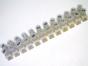 Куплю клеммные колодки 2,5 мм², 12 элементов
Куплю клеммные колодки 2,5 мм², 12 элементов