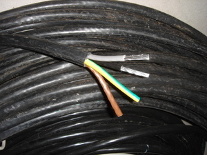  
	Куплю алюминиевый земляной кабель 4 x 16 мм² 

