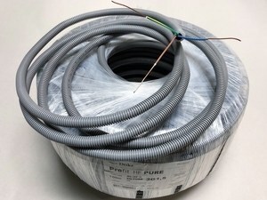  
	Куплю гибкую гофрированную трубу с проводами 3 x 1,5 мм² 
