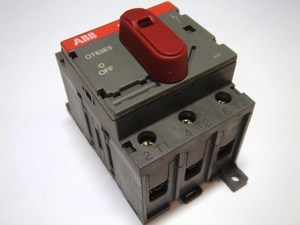  
	Модульный поворотный выключатель 3-фазный 80A, OT63E3, ABB, 1SCA022352R7090 

