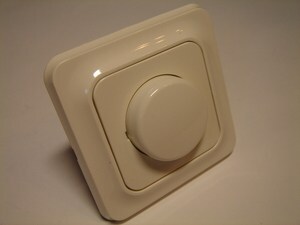  
	Valgusregulaator süvispaigaldusega SD300, Strömfors (sari - Domino) 
