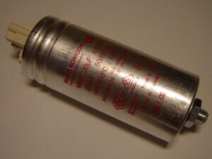  
	Ostan kondensaatoreid 20 µF 
