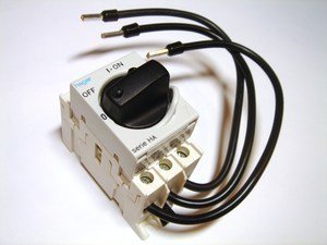  
	Модульный поворотный выключатель 3-фазный 40A, HA302S, Hager, 311309 
