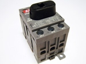  
	Модульный поворотный выключатель 3-фазный 40A, OT40F3, ABB, 1SCA104902R1001 
