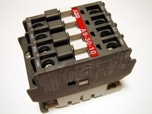  
	Kontaktor 3-faasiline 25A(16kW), A9-30-10, ABB, 1SBL141001R8010 
