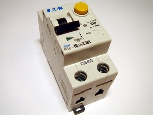  
	Aвтомат тока утечки с автоматическим выключателем 1-фазный C 10A, 30мA(0,03A), Eaton, PFL6-10/1N/C/003, 286465 
