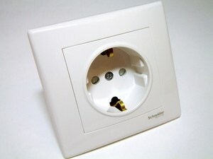  
	Süvispaigaldusega pistikupesa Schneider Electric (sari - Sedna), SDN3000121 
