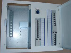  
	Elektrikilp süvistatav, elektriarvesti või nõrkvooluseadmete kohaga 
