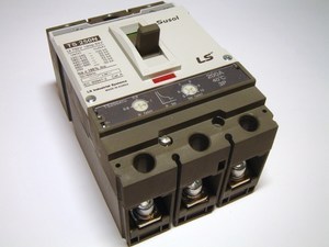  
	Aвтоматический выключатель 3-фазный 200A, Susol, TS250ATU, LS Industrial Systems 
