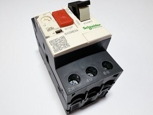  
	Aвтомат защиты электродвигателя 3-фазный 1-1,6A, Schneider Electric, GV2ME06, 034305 
