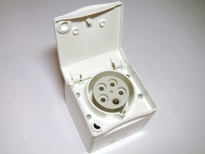  
	Куплю силовые розетки 
