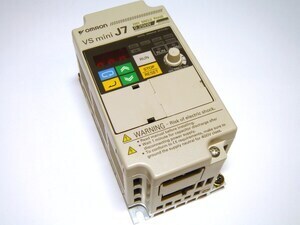 
	Частотный преобразователь Omron, CIMR-J7AZBOP2, VS mini J7,  1-фазный , 0,25кВт, 200...240В, 3,5А 
