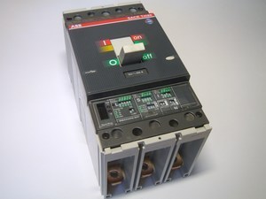  
	Куплю автоматические выключатели 3-фазные, 250A, ABB 
