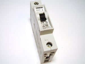  
	Модульный автоматический выключатель 1-фазный, C 10A, Siemens, 5SX2 110-7 
