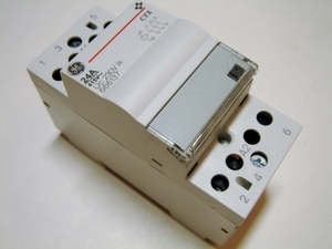  
	Модульный контактор 3-фазный 24A(16кВт), CTX 243052, General Electric, 666137 
