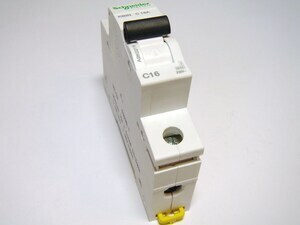  
	Модульный автоматический выключатель 1-фазный C 16A, Schneider Electric, K60N, A9K02116, 047832 
