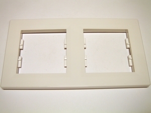  
	2 - ная рамка Schneider Electric (серия - Asfora), EPH5800221 
