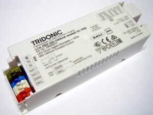  
	Электронный  LED  трансформатор LCA 25Вт, 350-1050мА, one4oll SC PRE, Tridonic, 28000675 
