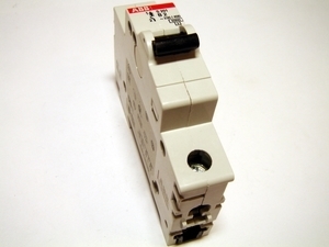  
	Модульный автоматический выключатель 1-фазный, B 2A, ABB, S201-B2, 2CDS251001R0025 
