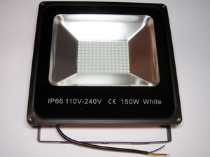  
	 LED  prozektor 150 W. 

