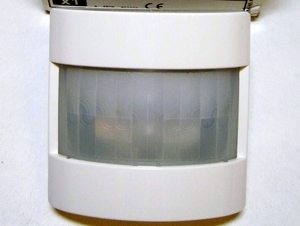  
	Детектор движения Siemens (серия - Delta), 5TC1503,  наружная часть датчика движения  

