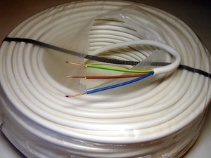  
	 Безгалогенный  медный кабель 3 G 2,5 мм², XPJ-HF C-PRo, Draka 
