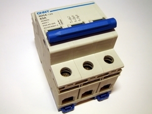  
	Модульный рычажный выключатель 3-фазный 100A, NH4-125, Chint, 398042 

