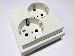  
	Ostan süvispaigaldusega pistikupesasid 2-seid 
