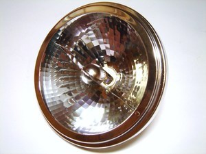  
	Галогенная лампа с алюминиевым отражателем 100Вт, 12B, Osram Halospot 111, 41850 WFL 
