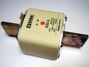  
	Плавкие предохранители 630A, NH3, Efen, 35.078.0060 
