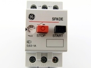  
	Aвтомат защиты электродвигателя 3-фазный 0,63 - 1A, General Electric, SFK0E, 120005 
