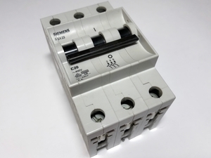  
	Модульный автоматический выключатель 3-фазный, C 20A, Siemens, 5SX2 320-7 
