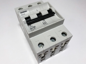  
	Модульный автоматический выключатель 3-фазный, C 32A, Siemens, 5SX2 332-7 
