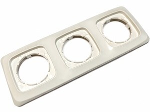  
	3 - ная рамка Hager Polo (серия - Lumina), 14003902 
