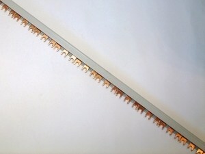  
	Токопроводящая шина штырьевая в изоляции (расчёска) 3-фазная 30 модулей, Hager, KDN363B 
