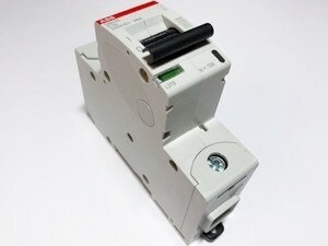  
	Модульный автоматический выключатель 1-фазный C 10A, ABB, S801N-C10, 2CCS891001R0104 
