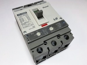  
	Aвтоматический выключатель 3-фазный 250A, Susol, TS250ATU, LS Industrial Systems, 0105023000 
