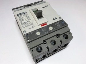 Aвтоматический выключатель 3-фазный 250A, Susol, TS250ATU, LS Industrial Systems, 0105023000
Aвтоматический выключатель 3-фазный 250A, Susol, TS250ATU, LS Industrial Systems, 0105023000