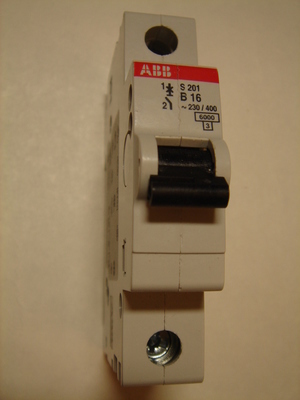  
	Куплю модульные автоматические выключатели 1-фазные, B 16A, ABB, S 201 
